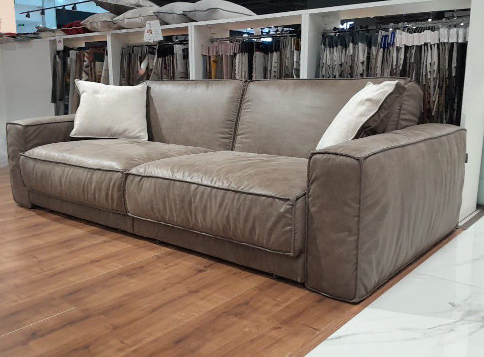 Photo 2024 07 25 18 57 46